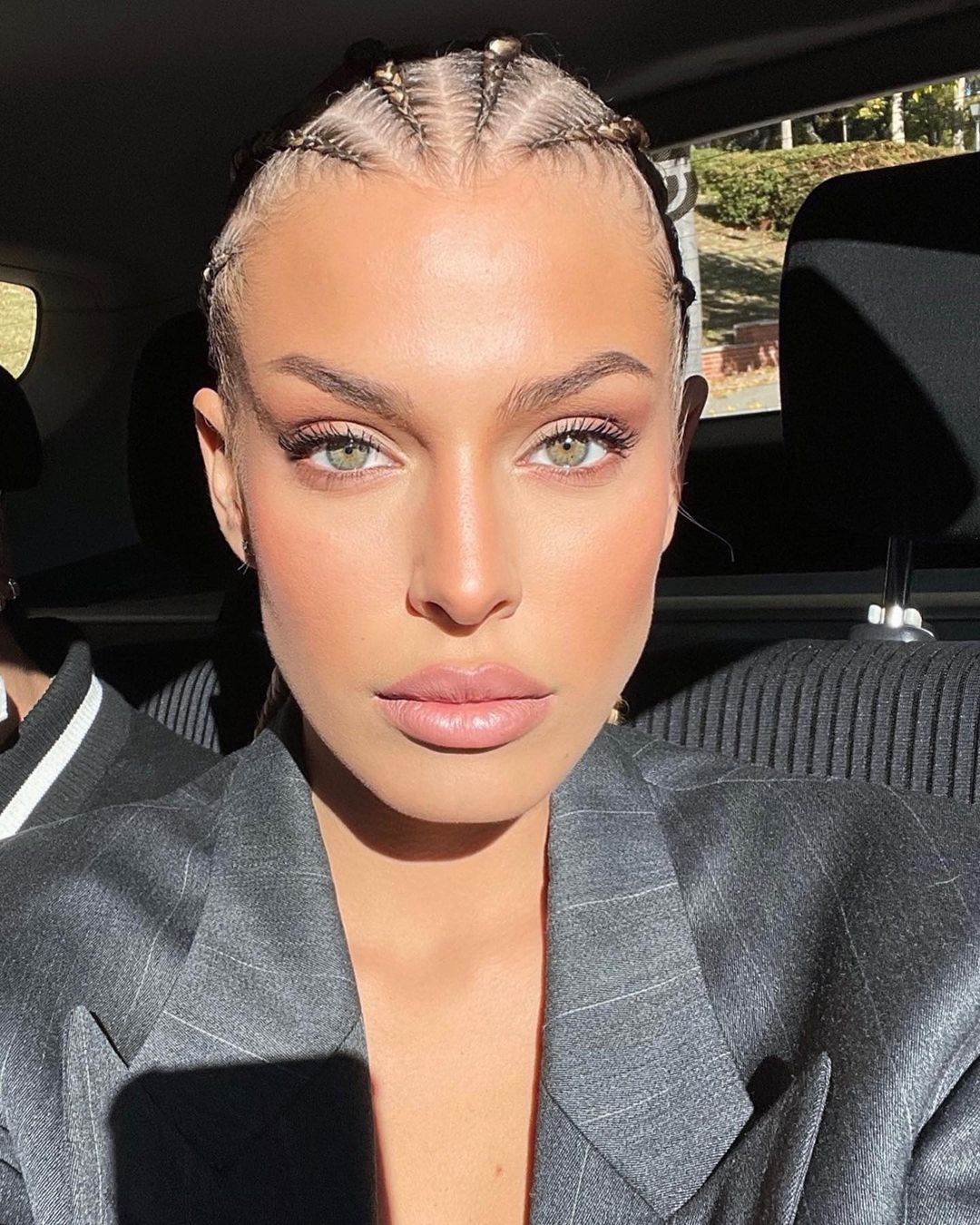 Mark Bartra i Džesika Goikočea u vezi