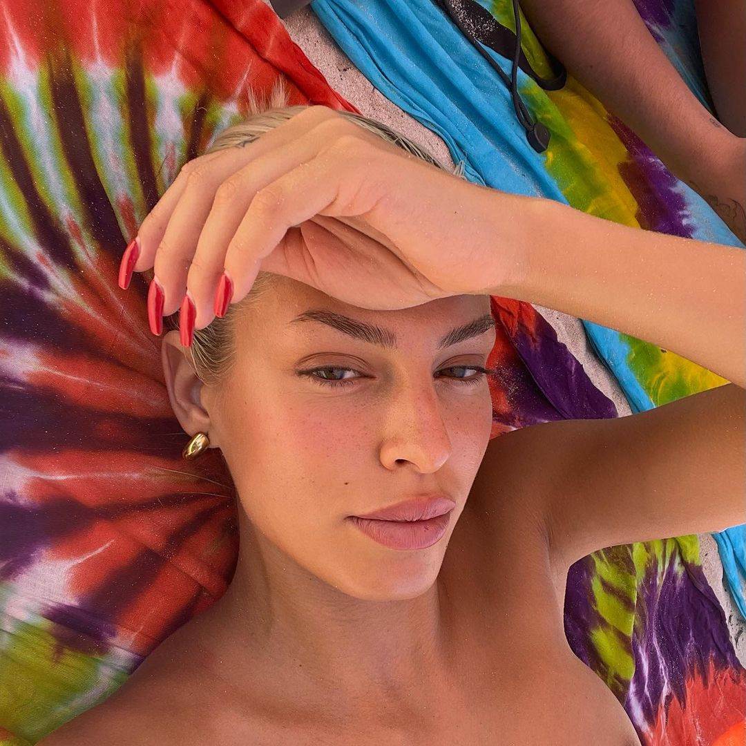 Mark Bartra i Džesika Goikočea u vezi