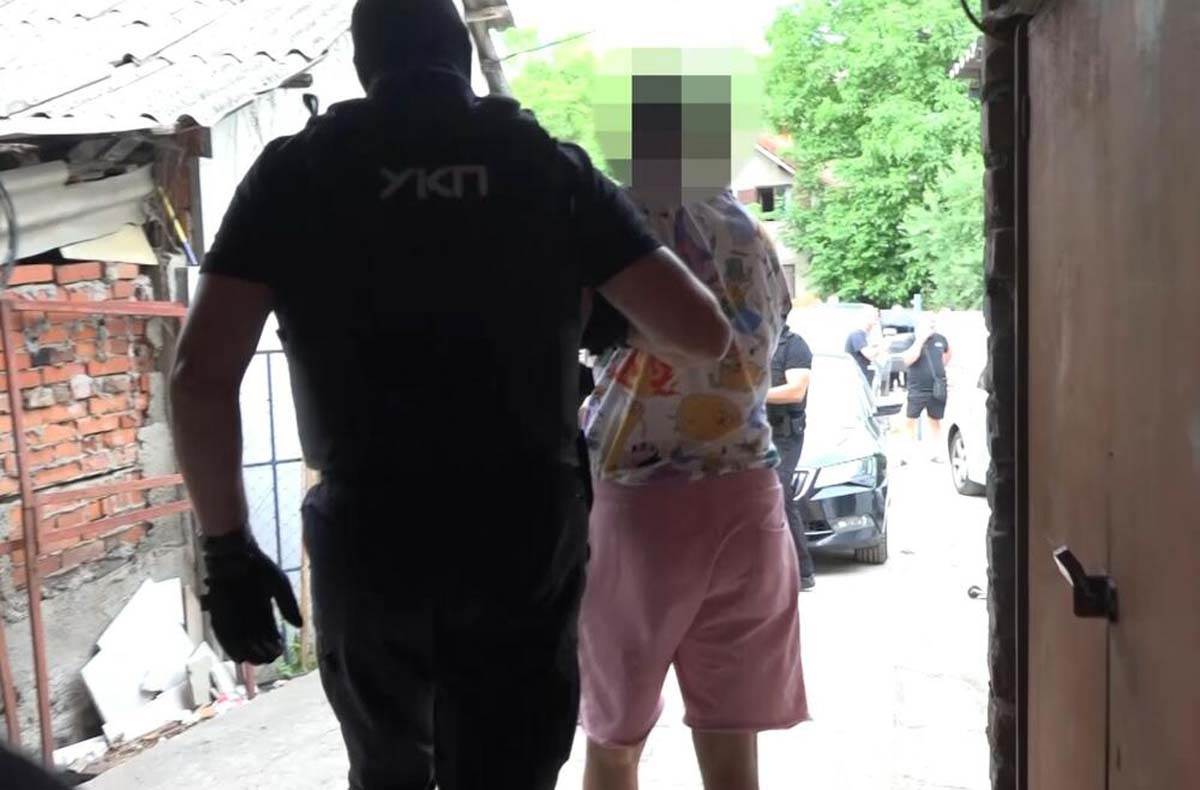 Makroi, hapsenje, policija (7).jpg