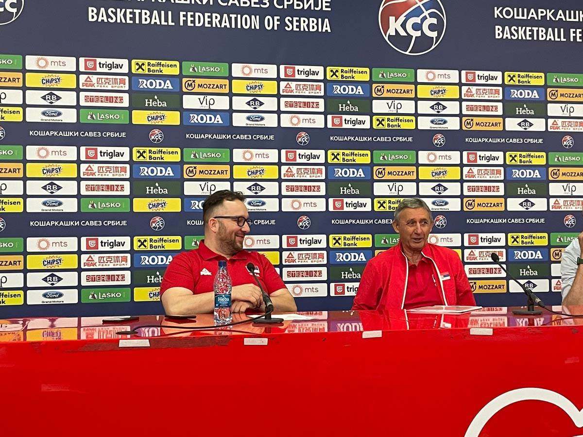 Svetislav Pešić konferencija (1).jpg