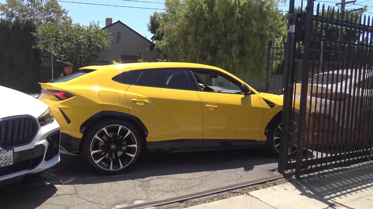 Sin Bena Afleka slupao automobil