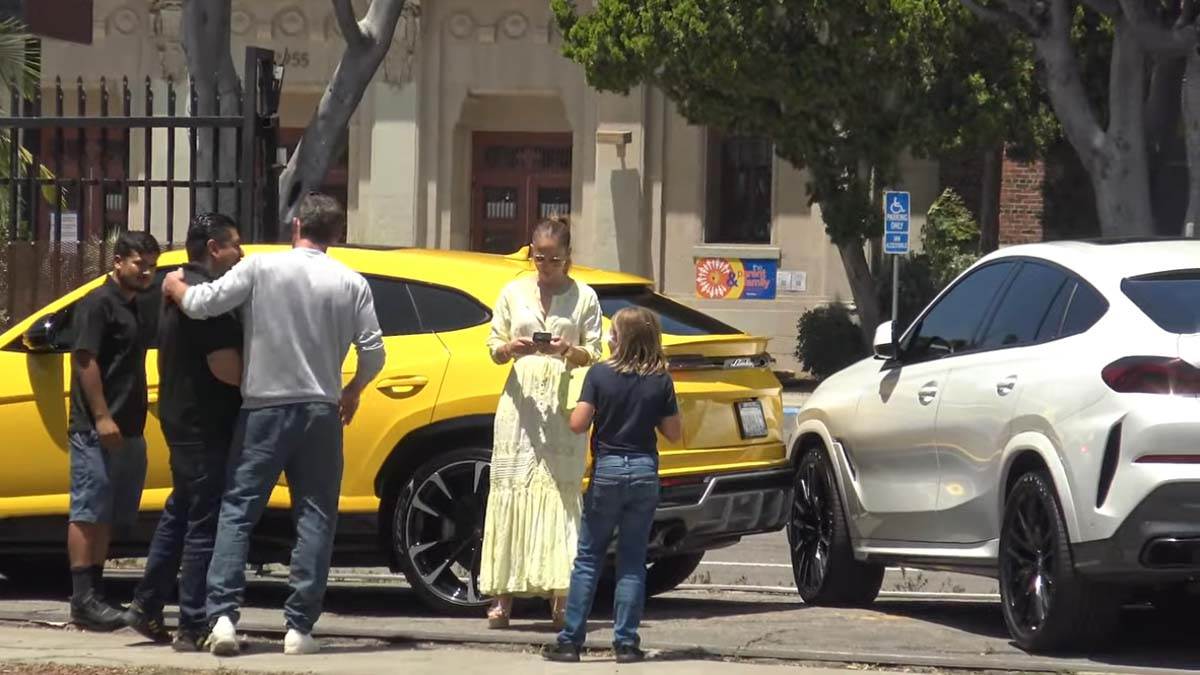 Lambordzini, BMW, Sudar, Ben Aflek, sin (5).jpg