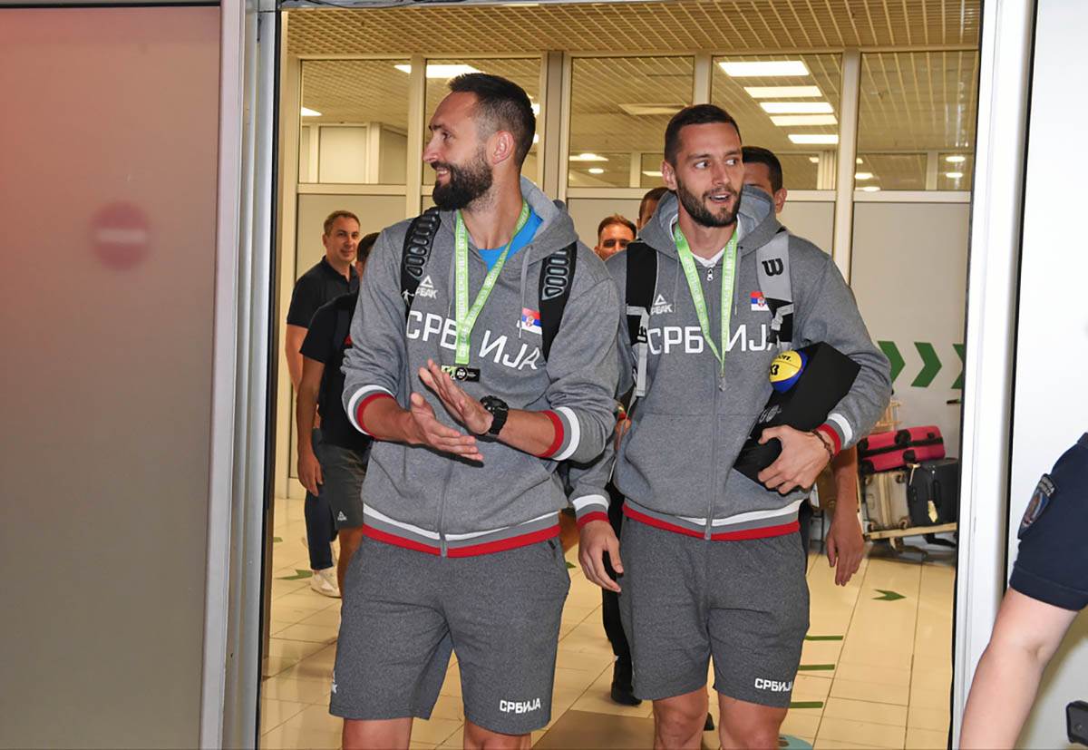 Basket docek aerodrom (1).jpg