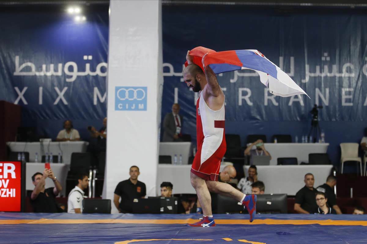 Rvanje, nurasulov (2).jpg