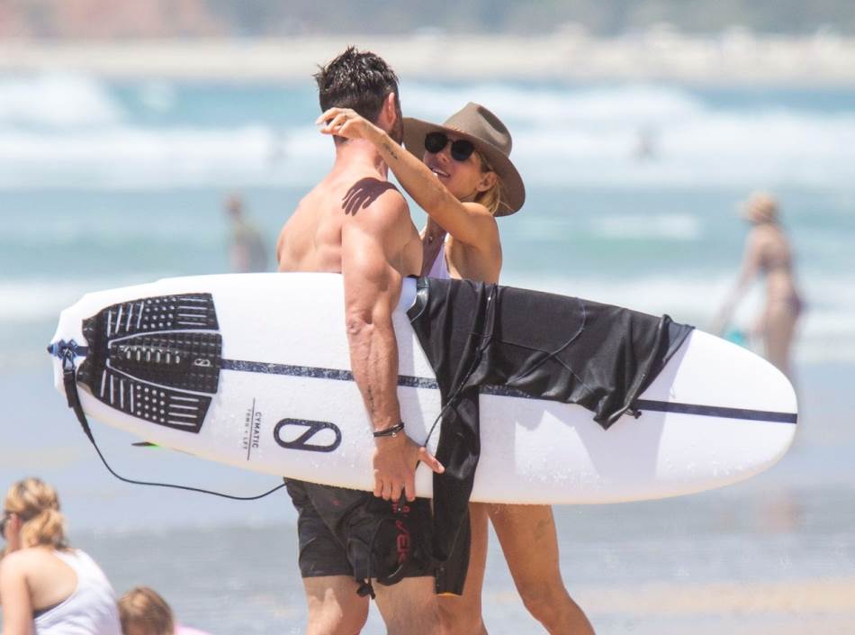 Žena Krisa Hemsvorta varala bivše