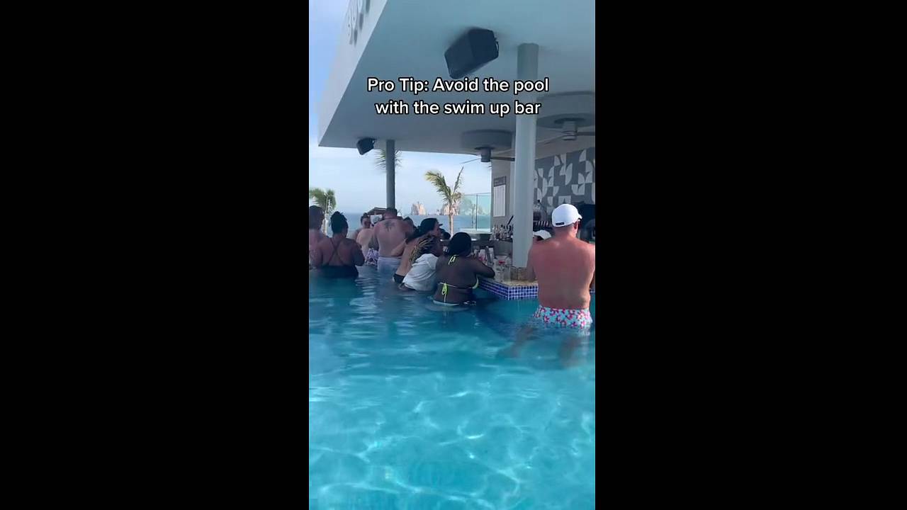 Bazen u hotelu, zaraza, turizam (5).png