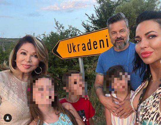 Neda Ukraden u kupaćem  