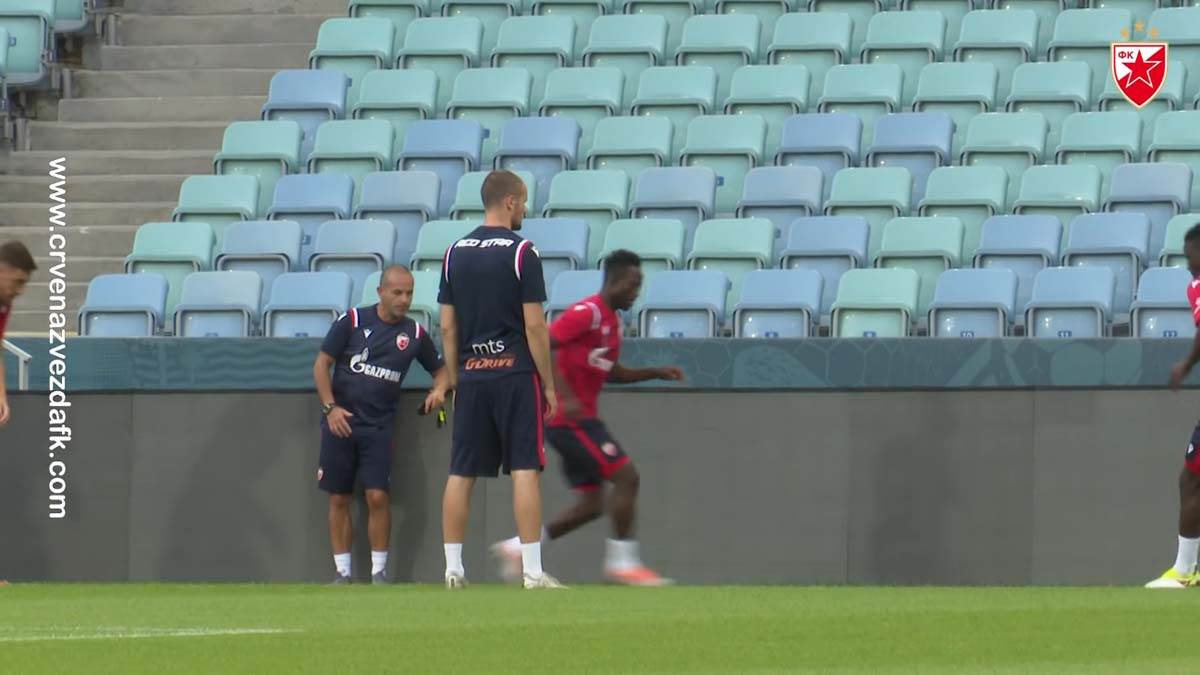 Crvena Zvezda, Trening (6).jpg