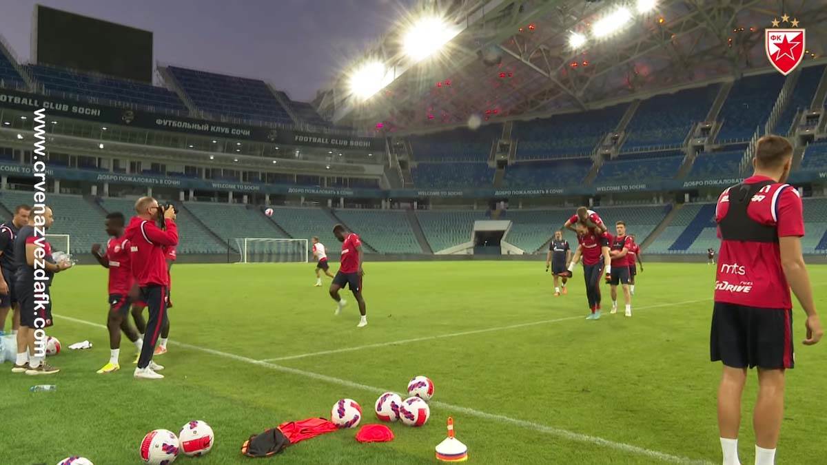 Crvena Zvezda, Trening (11).jpg