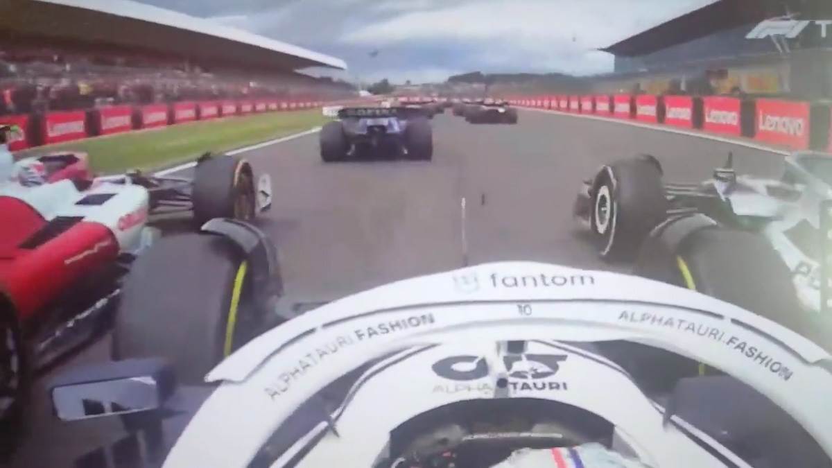 Sudar u Formuli 1 Guanju Džou se okrenuo na stazi Silverston