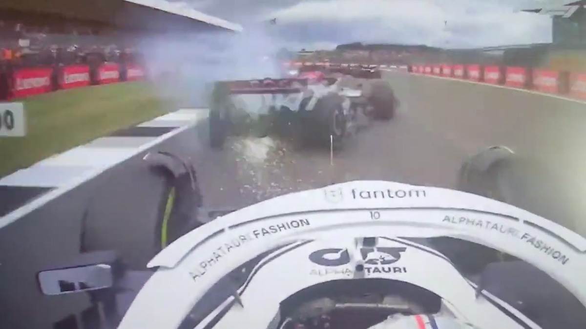 Sudar u Formuli 1 Guanju Džou se okrenuo na stazi Silverston