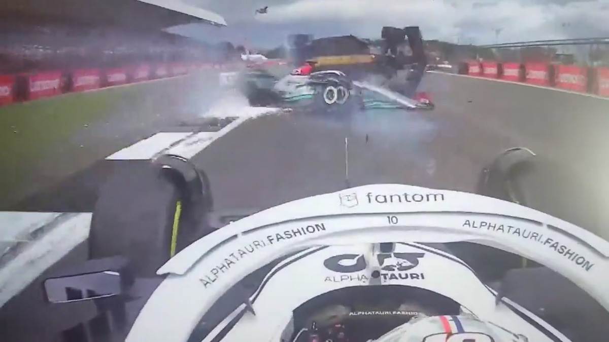 Sudar u Formuli 1 Guanju Džou se okrenuo na stazi Silverston