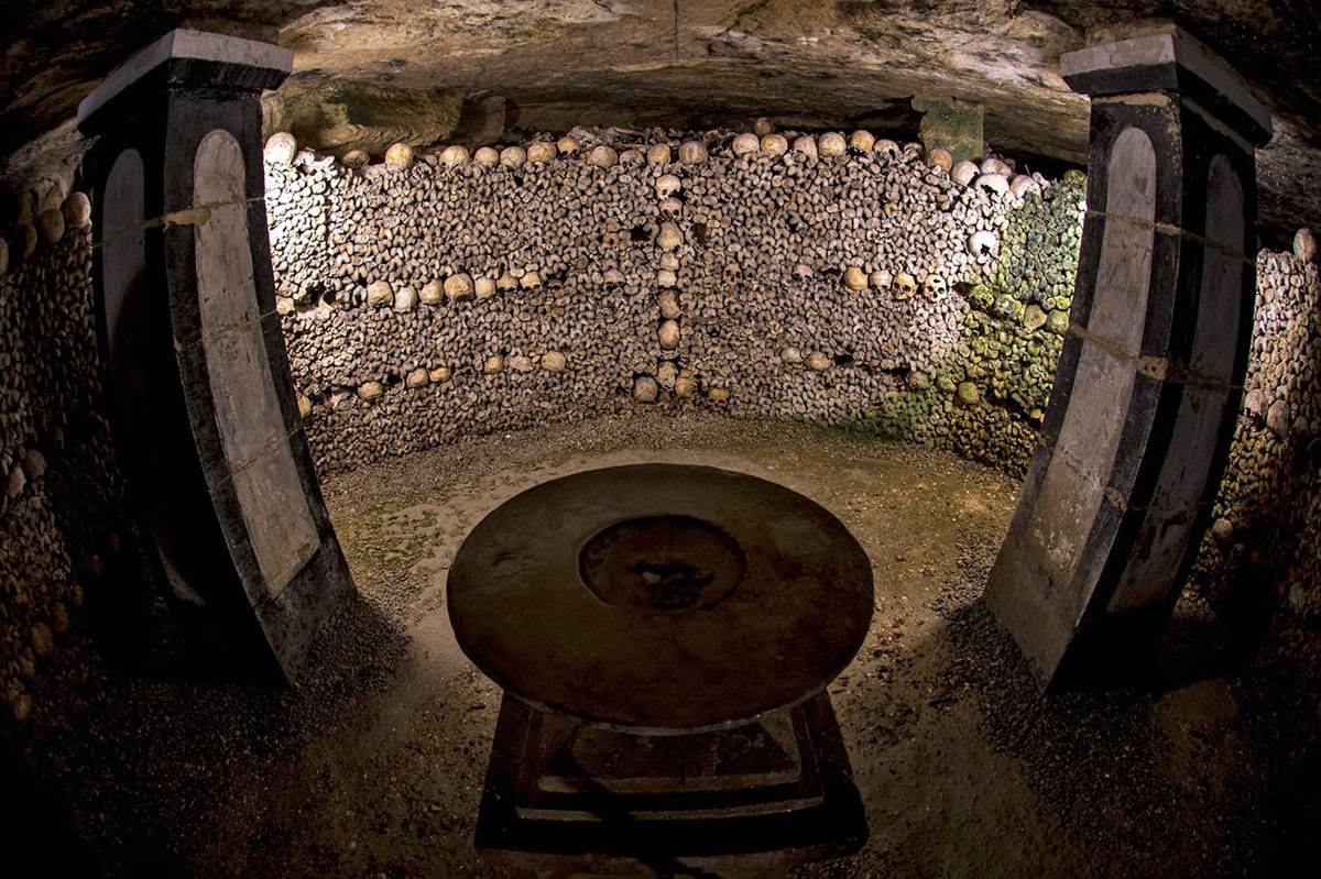 Pariz podzemlje (1).jpg