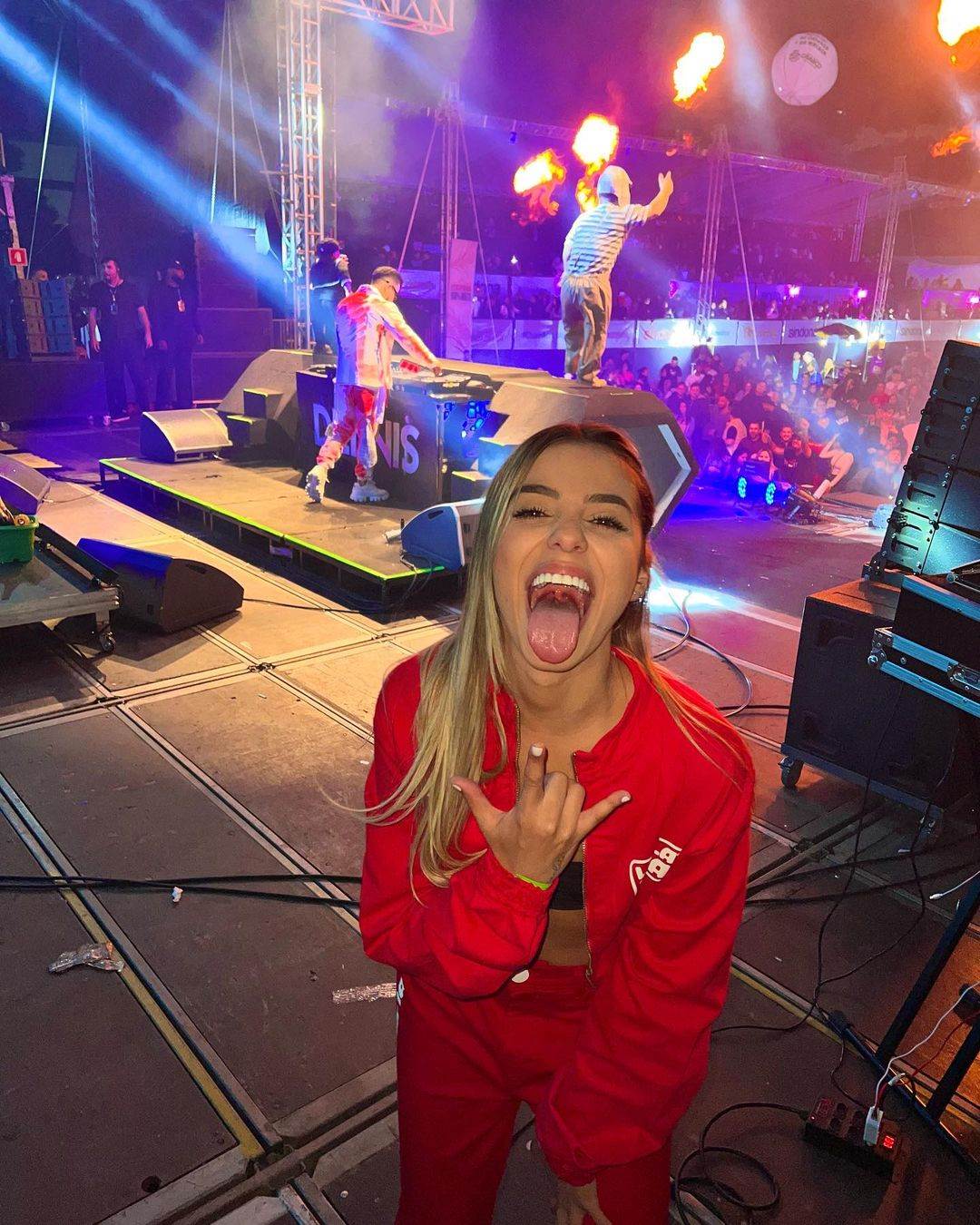 Nejmar muvao odbojkašice bliznakinje