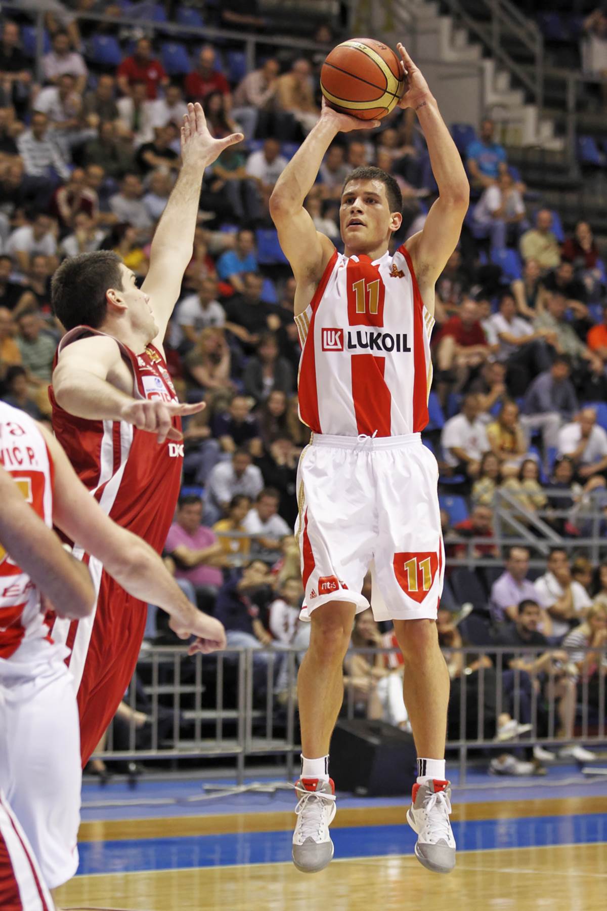 Nemanja Nedovic Crvena Zvezda (4).JPG