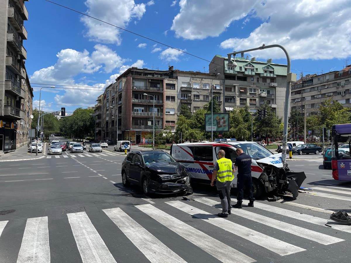 Sudar, Hitna Pomoc, volkswagen tiguan  (6).jpg