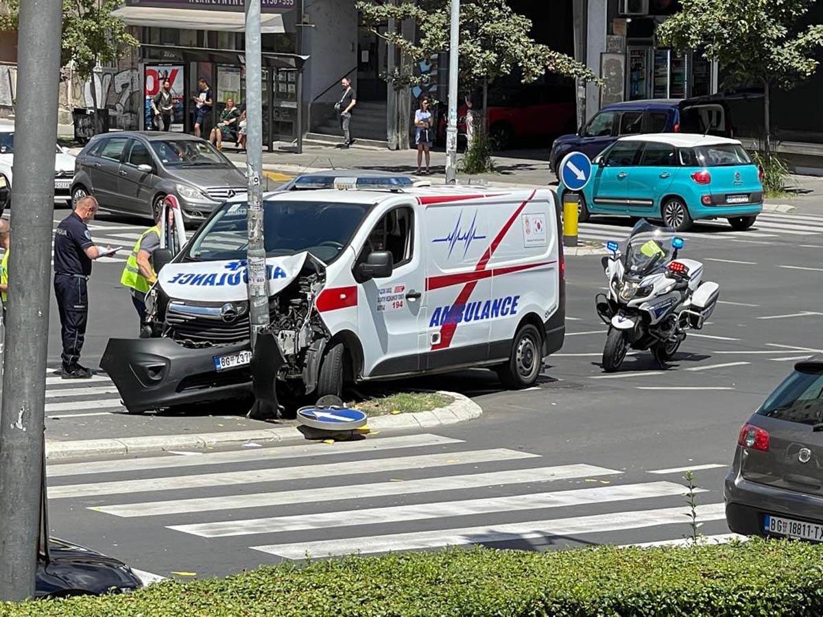 Sudar, Hitna Pomoc, volkswagen tiguan  (12).jpg