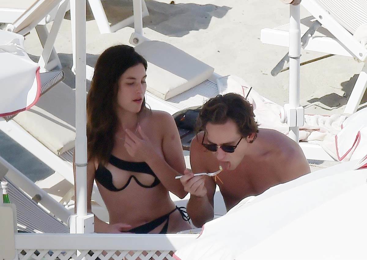 Rejnli Kveli (5).jpg