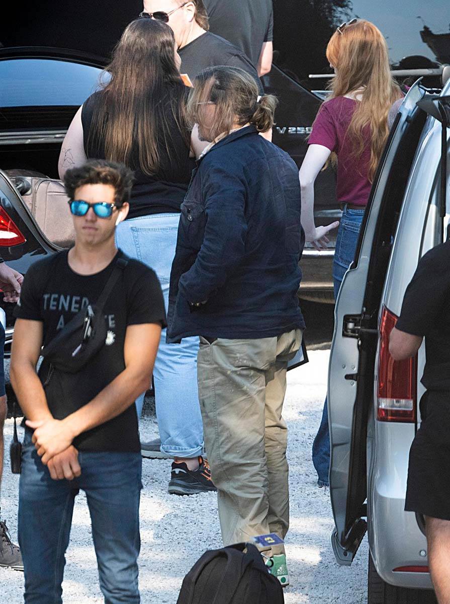 Džoni dep crvenokosa pratnja  (1).jpg