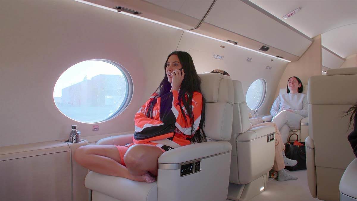 Kim kardasijan, privatni avion (5).jpg