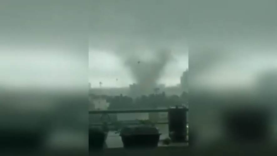 MK - China broke the record for natural disasters! Tornadoes, floods, heat at the same time! [7XMiKuhvh4U - 885x498 - 1m05s].jpg