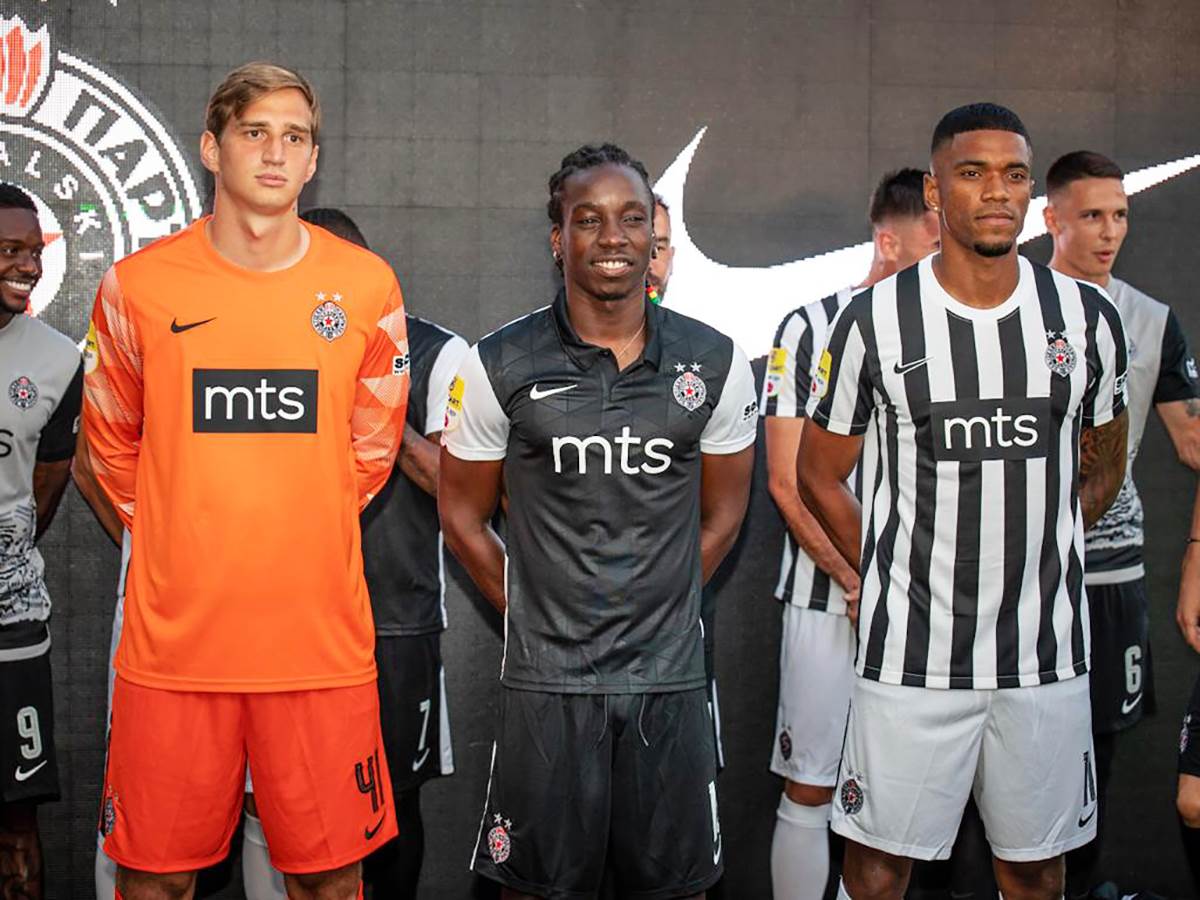 Partizan predstavljanje novi dres (12).jpeg