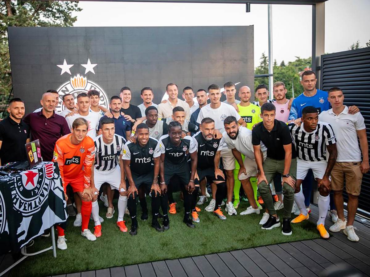 Partizan predstavljanje novi dres (18).jpeg