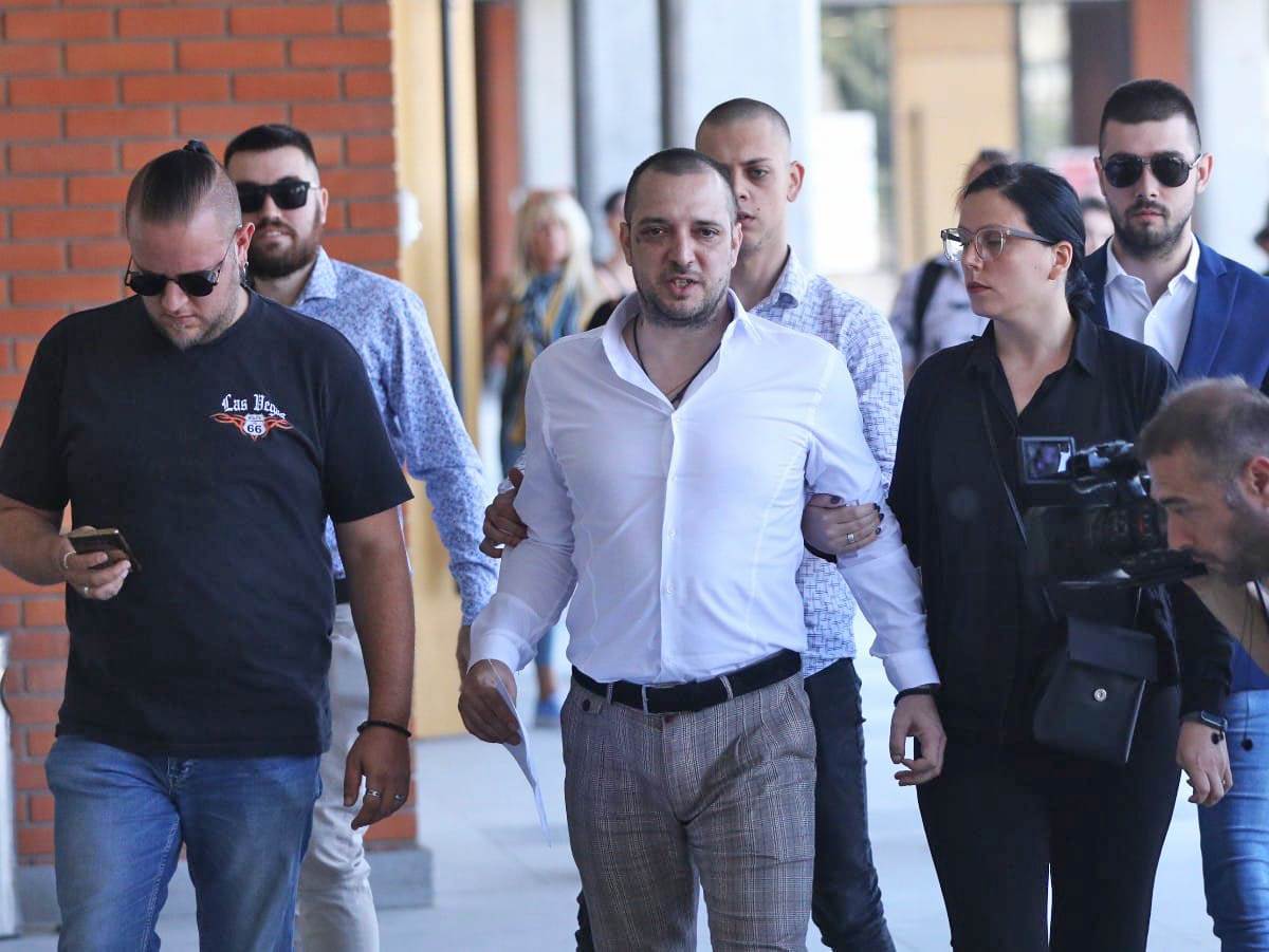 Zoran Marjanović otišao u kafić