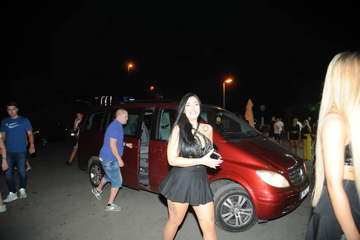 Ivana Nikolić o solo karijeri i Zdravku Čoliću