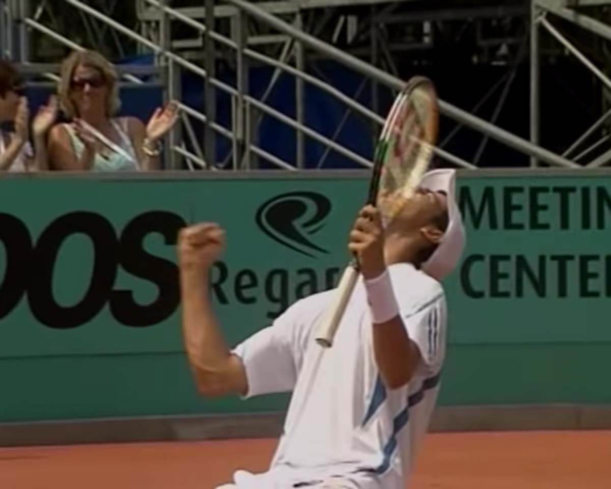 Novak Đoković poljubac sa Jelenom prva titula