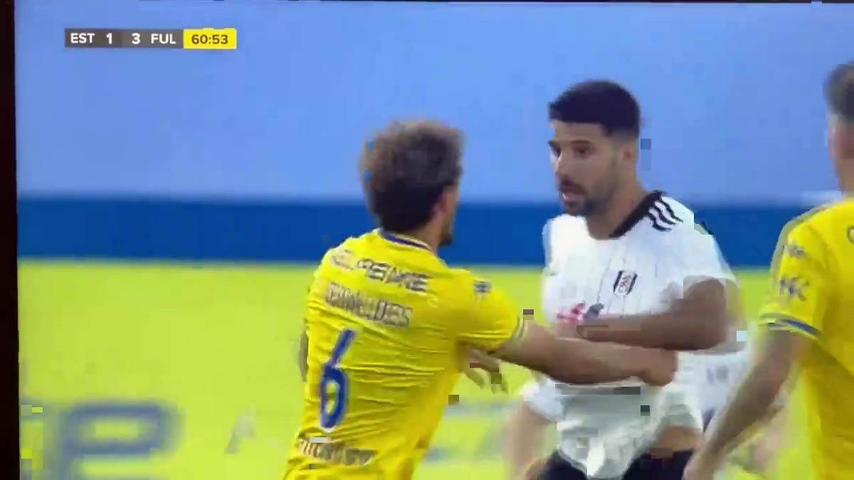 Mitrović, guranje (6).jpg