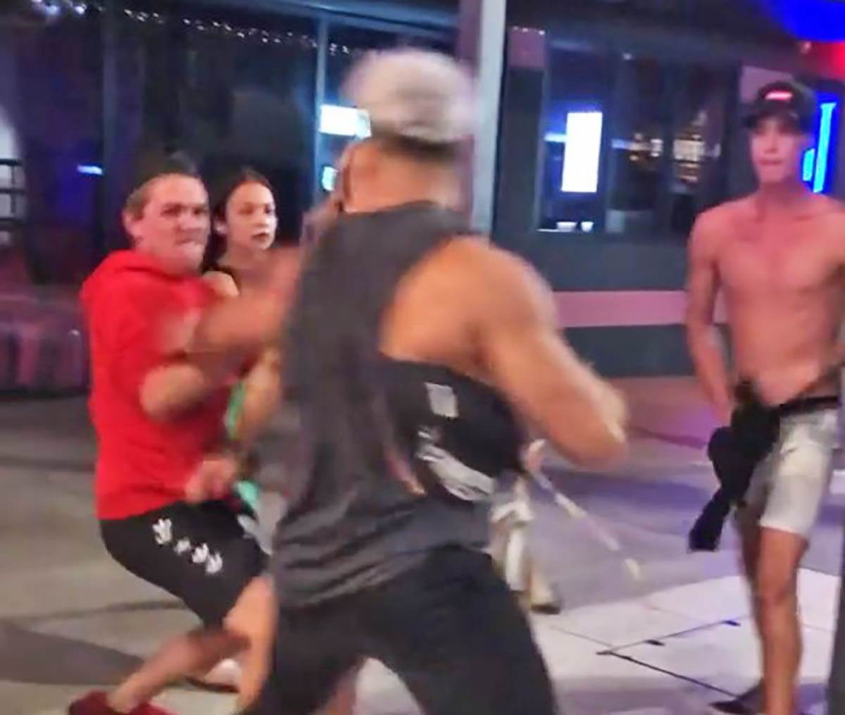 Tuca na ulici (2).jpg