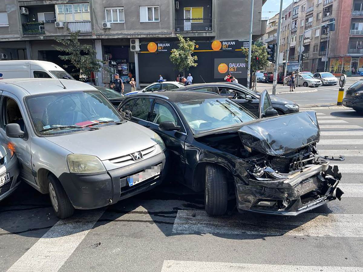Lančani sudar u centru Beograda