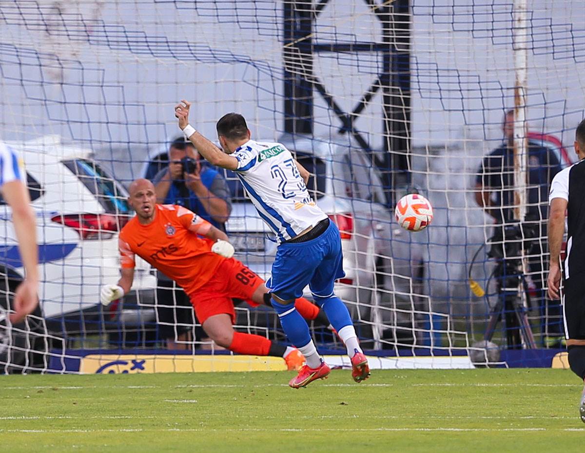 Novi Pazar pobedio Partizan sa trenerom Vladimirom Gaćinovićem