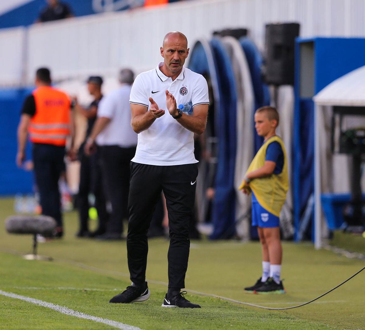 Novi Pazar pobedio Partizan sa trenerom Vladimirom Gaćinovićem