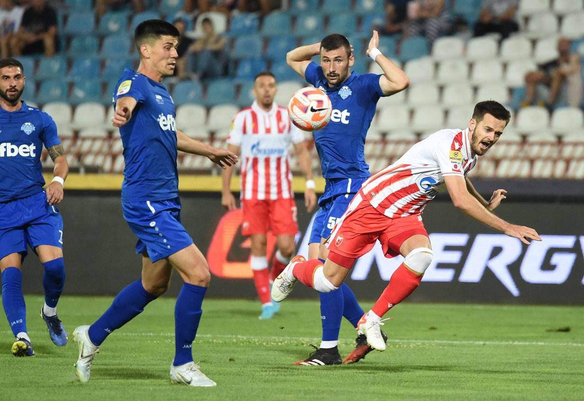 Crvena zvezda, Radnik (8).jpg