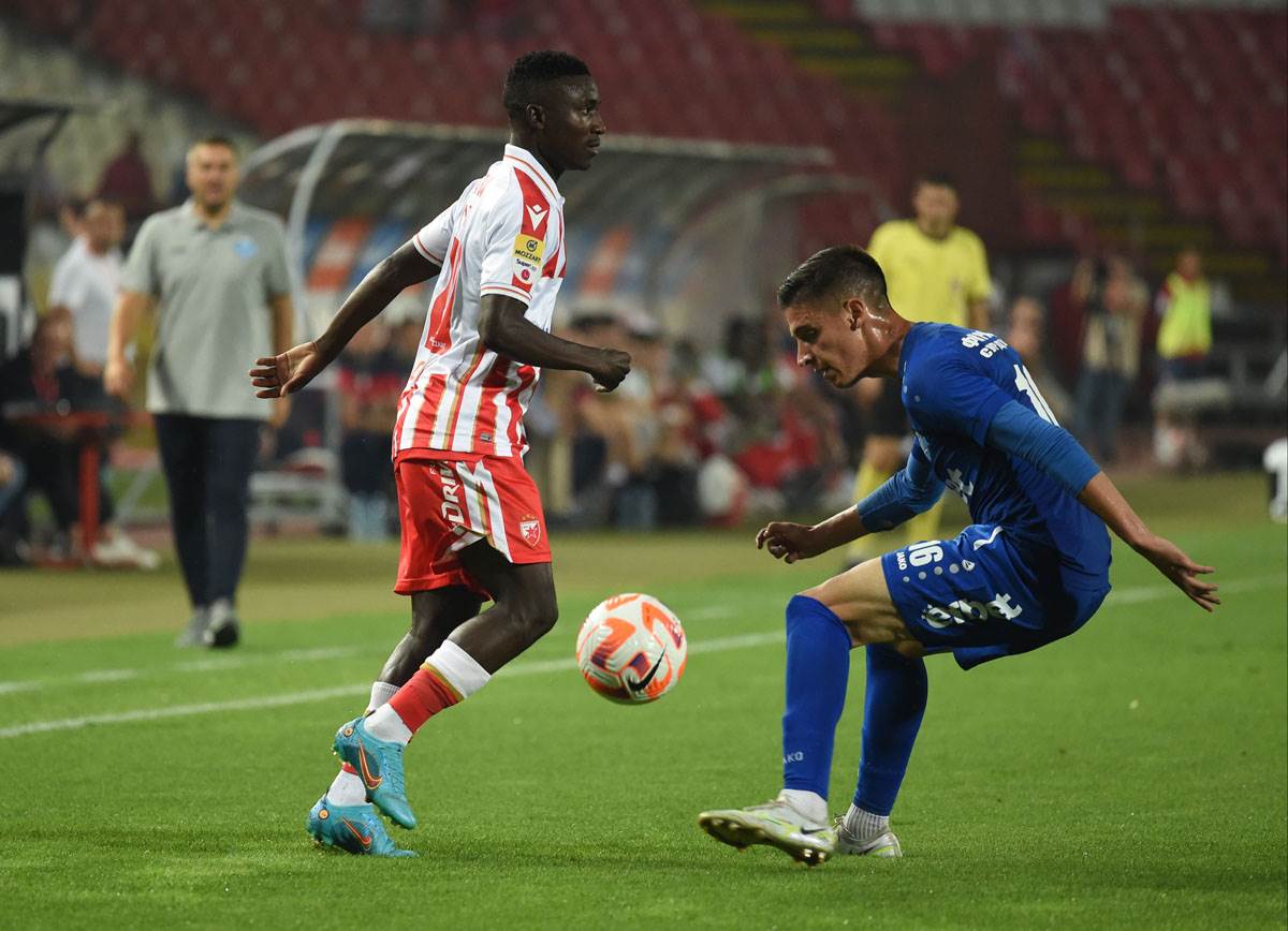 Crvena zvezda, Radnik (13).jpg