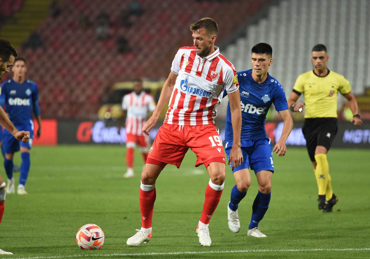 Crvena zvezda, Radnik (17).jpg