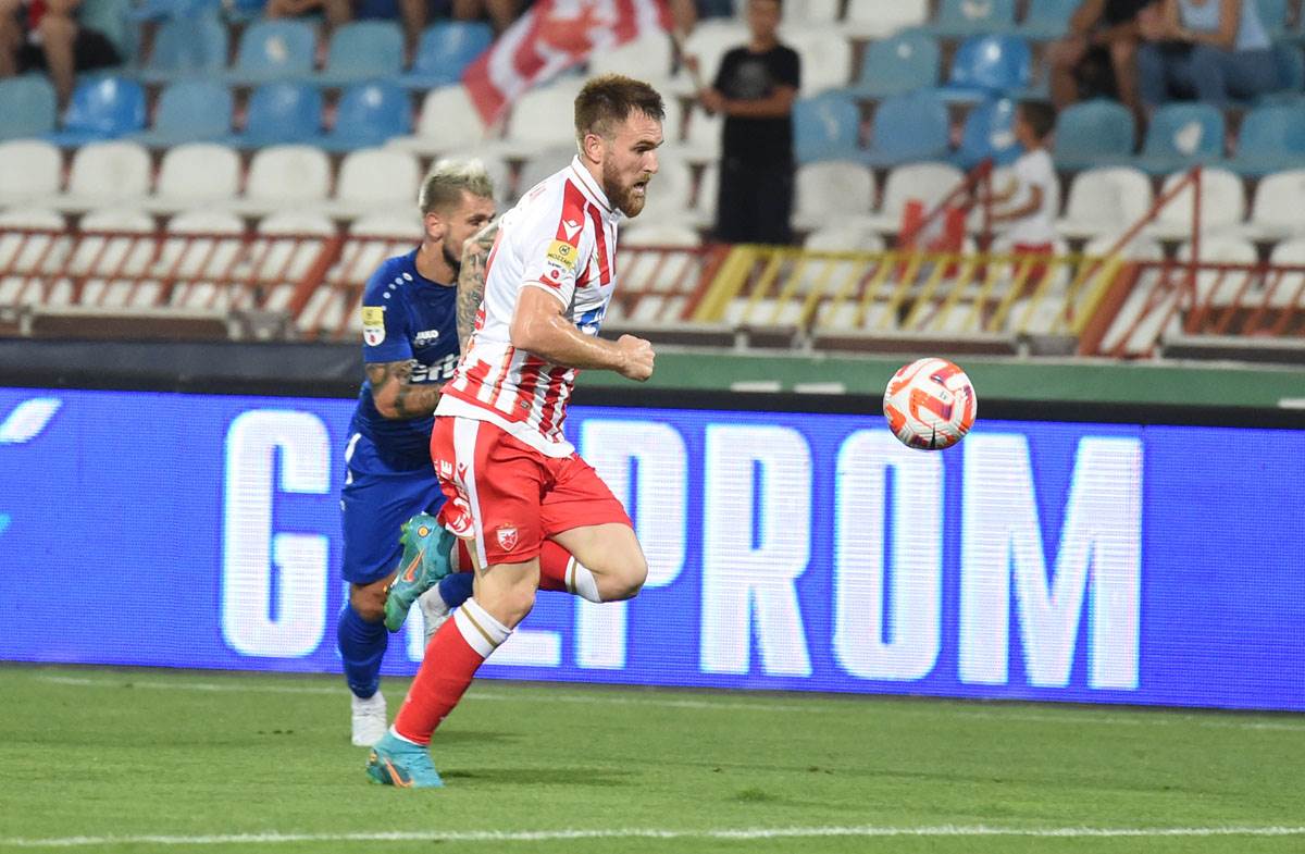 Crvena zvezda, Radnik (18).jpg