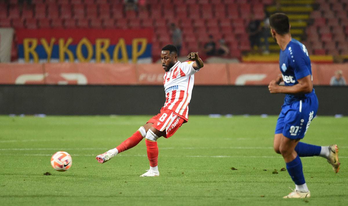 Crvena zvezda, Radnik (22).jpg