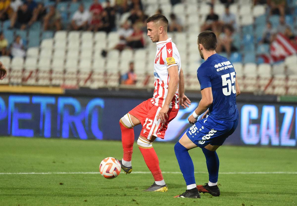 Crvena zvezda, Radnik (23).jpg