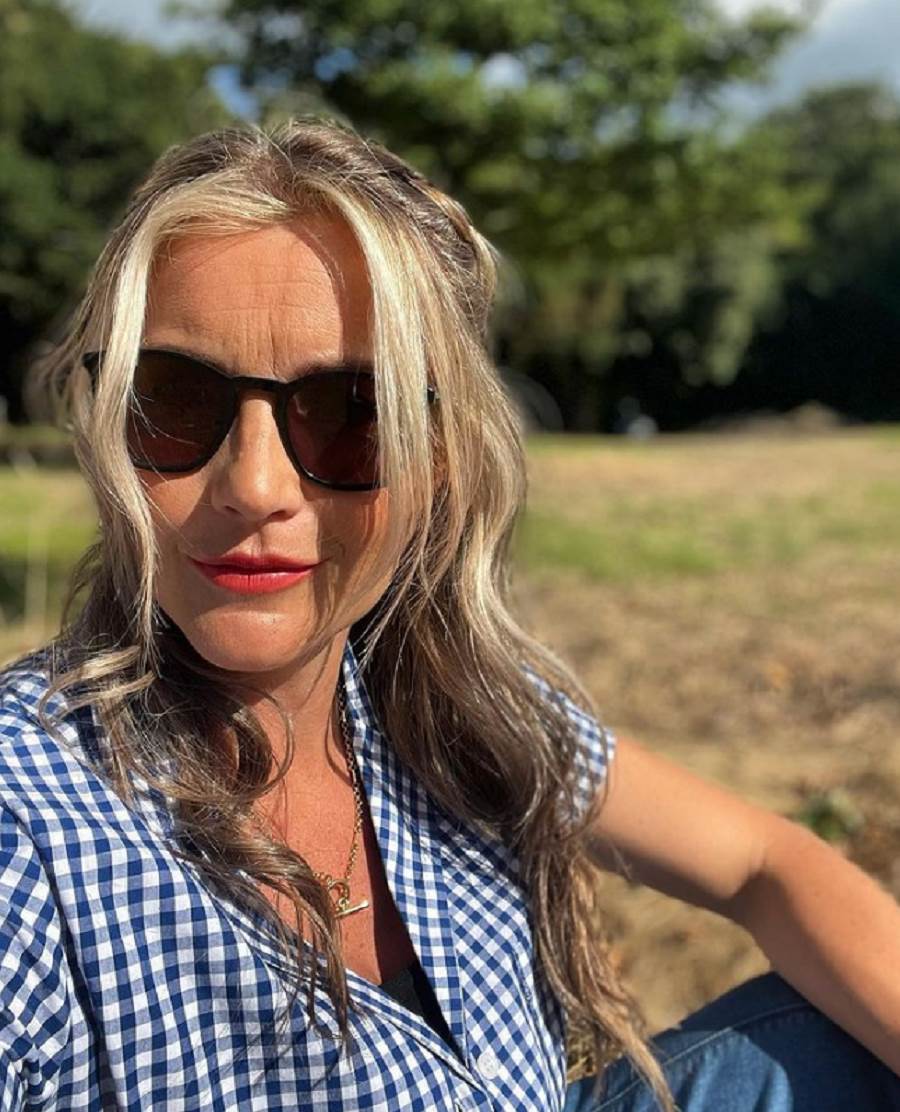 helen skelton (7).png