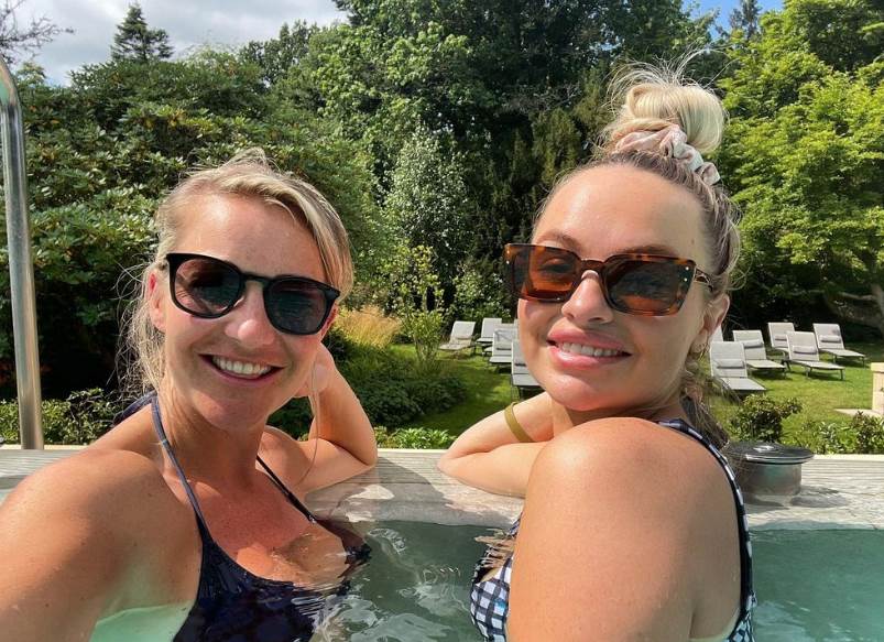 helen skelton (9).png