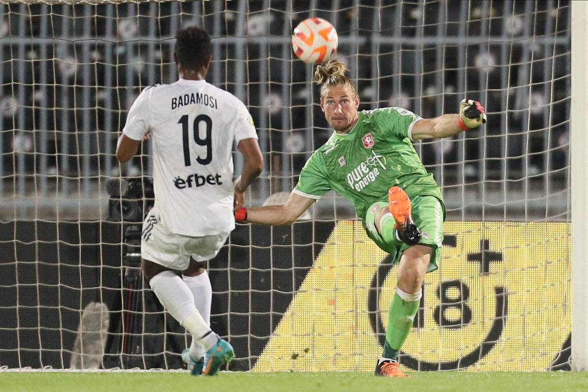 Čukarički, Tvente, Kvalifikacije (25).jpg