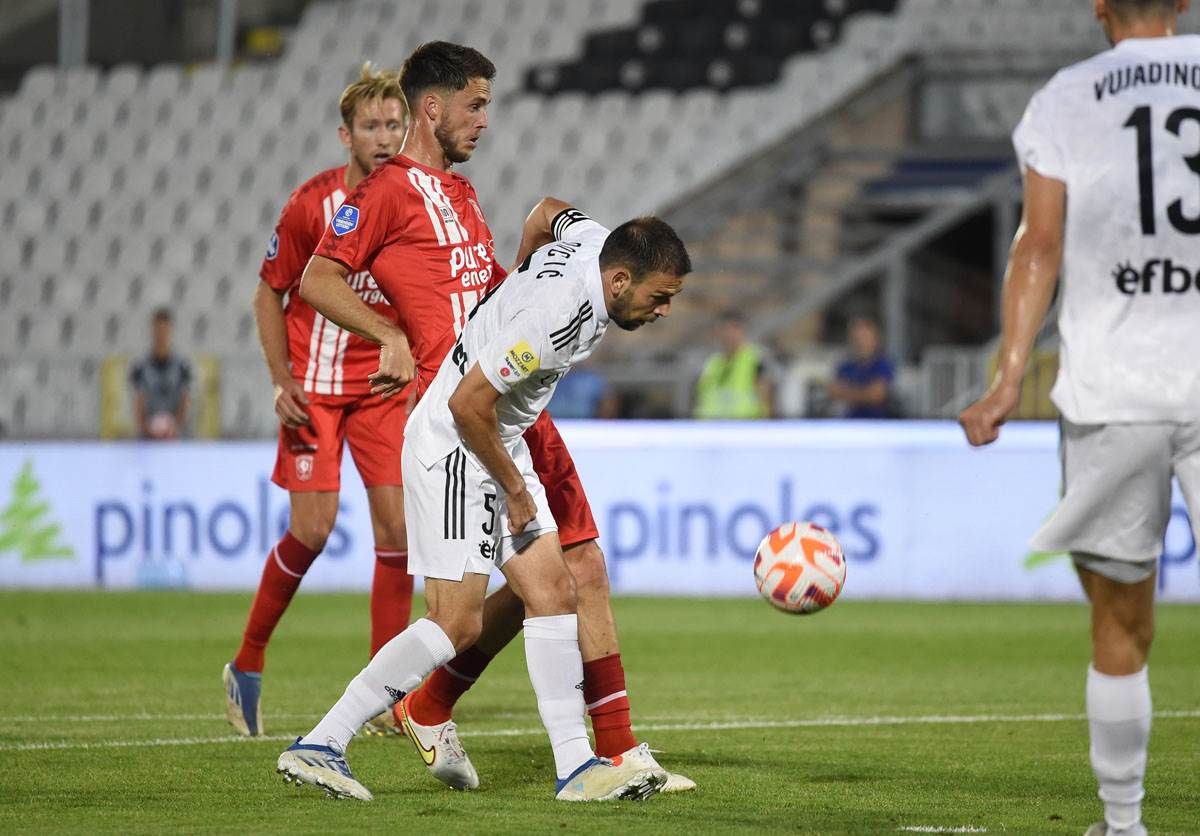 Čukarički, Tvente, Kvalifikacije (29).jpg