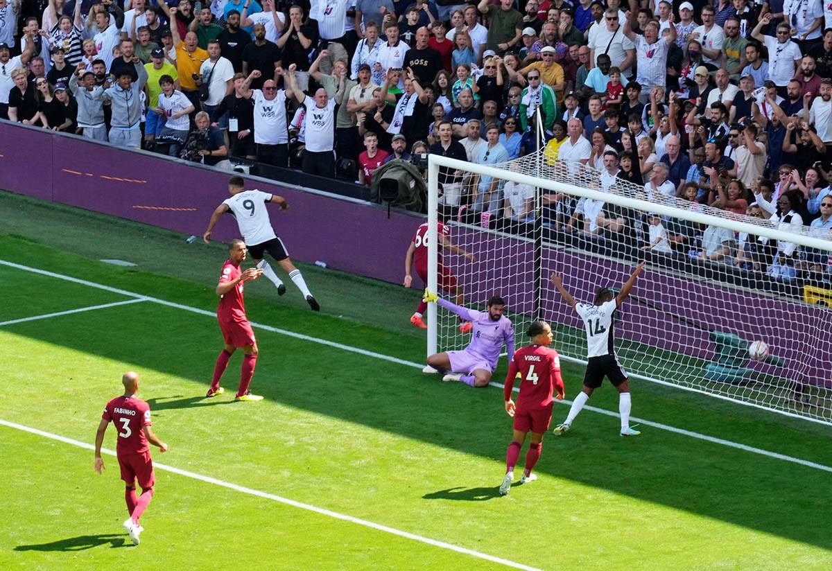 Aleksandar Mitrovic gol Liverpul (5).jpg