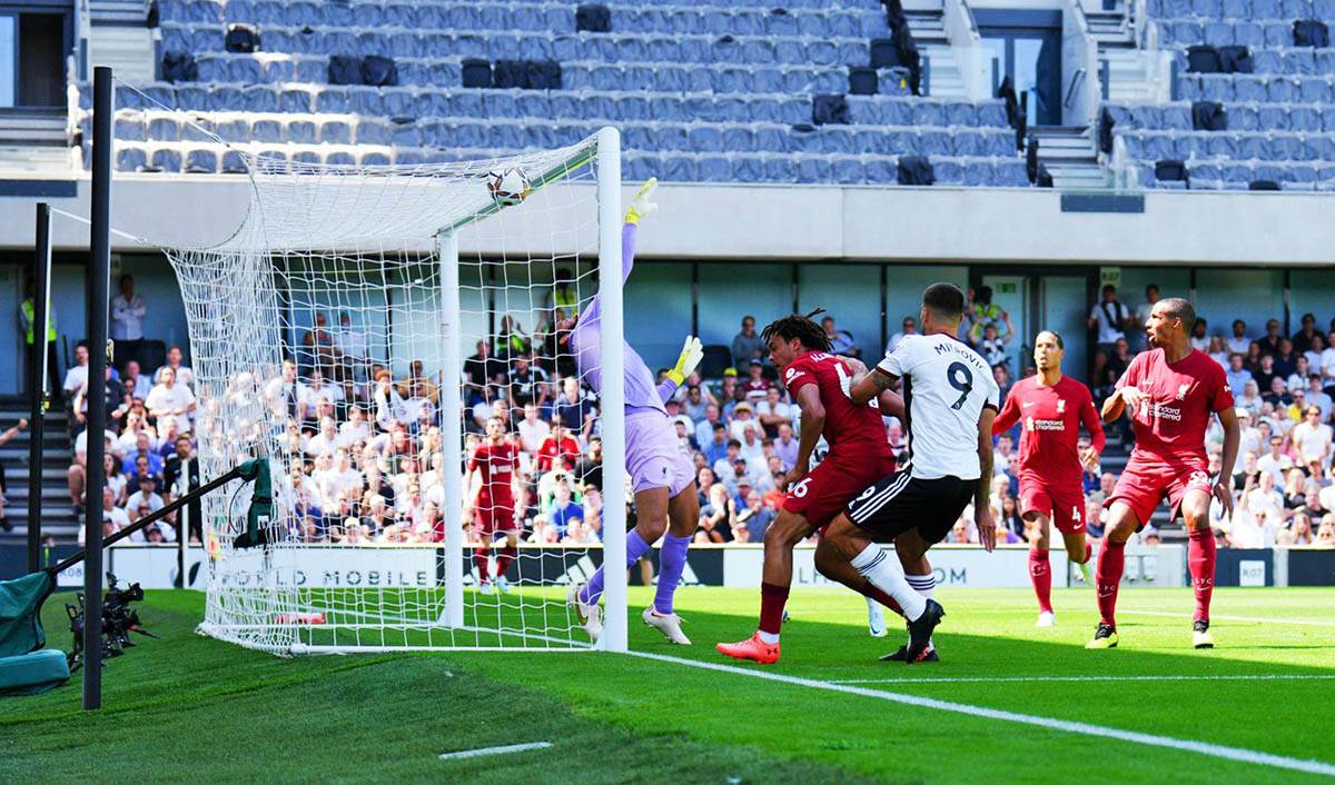 Aleksandar Mitrovic gol Liverpul (7).jpg