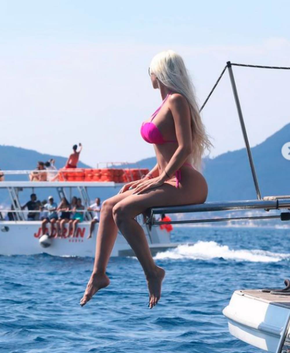 jelena karleuša4.png