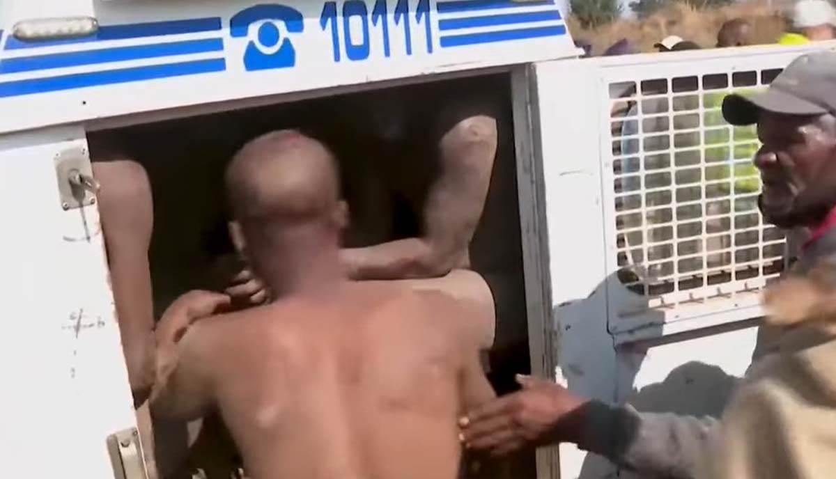 južna afrika protesti  (6).jpg