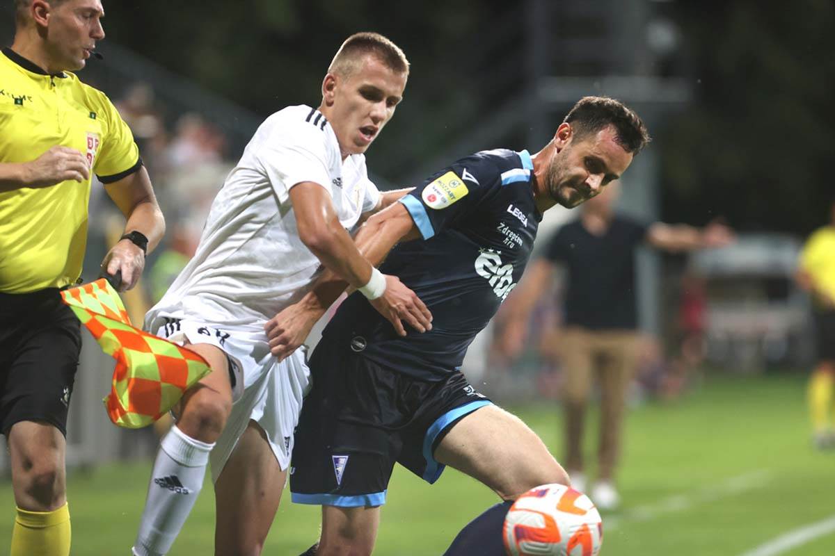 Luka Jović gleda Superligu Čukarički Spartak